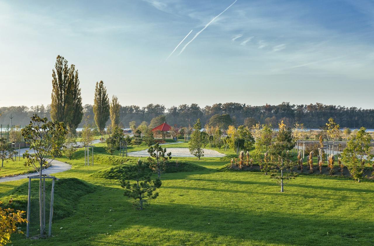 Malvazia Hotel Prievaly Екстериор снимка