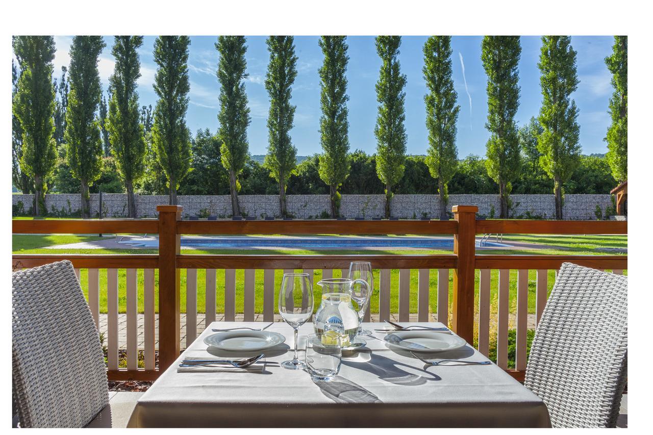 Malvazia Hotel Prievaly Екстериор снимка
