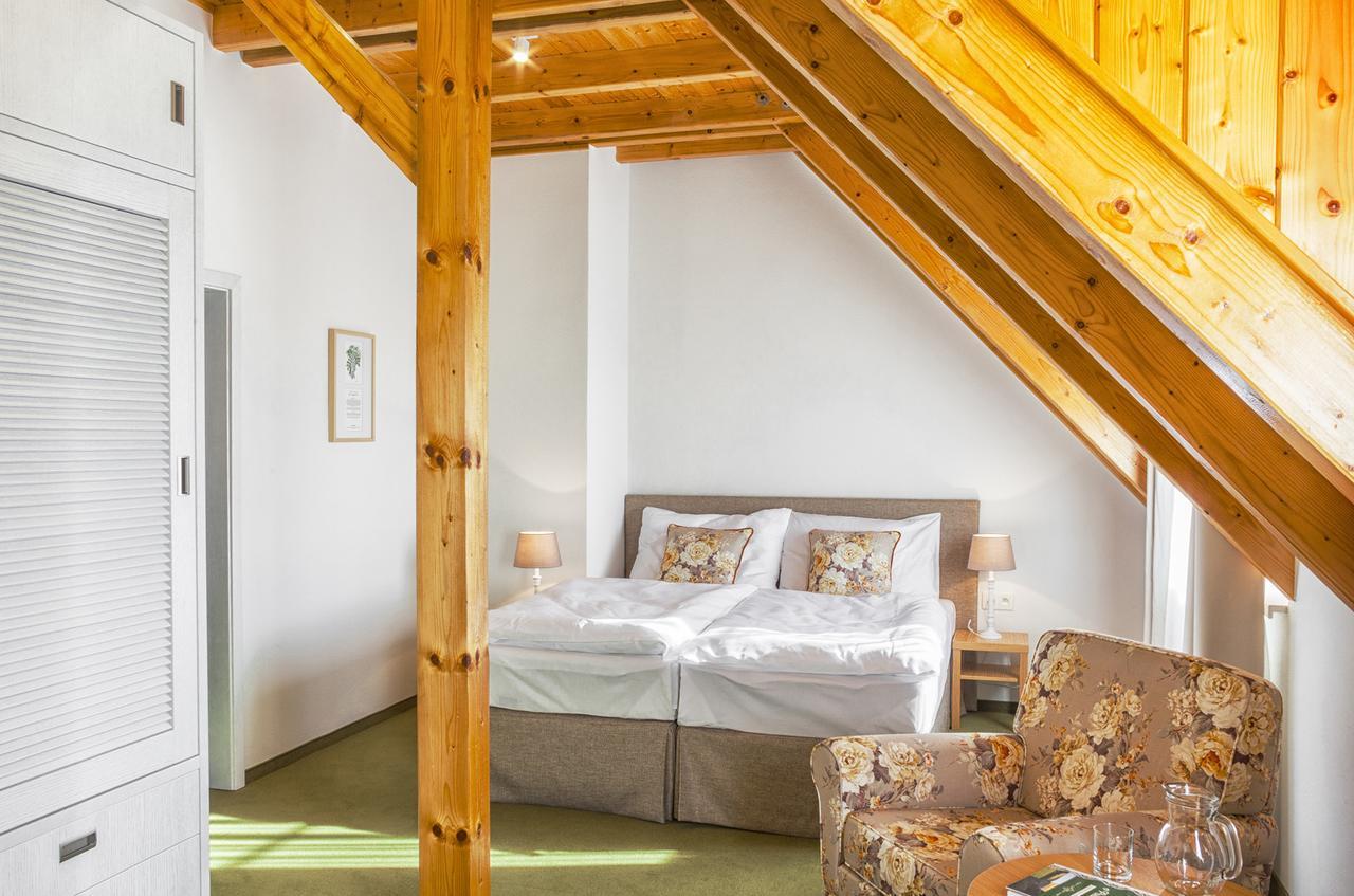 Malvazia Hotel Prievaly Екстериор снимка